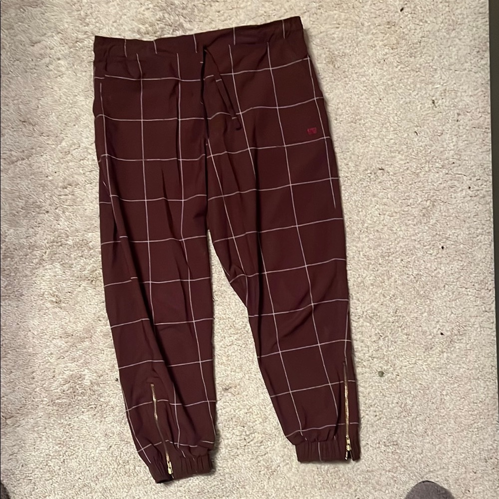 Albion MAROON WINDOWPANE JETSETTERS
